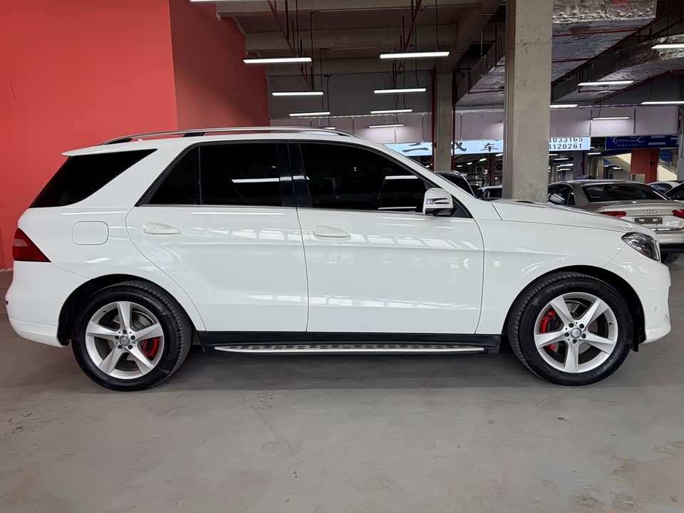 Mercedes-Benz M class