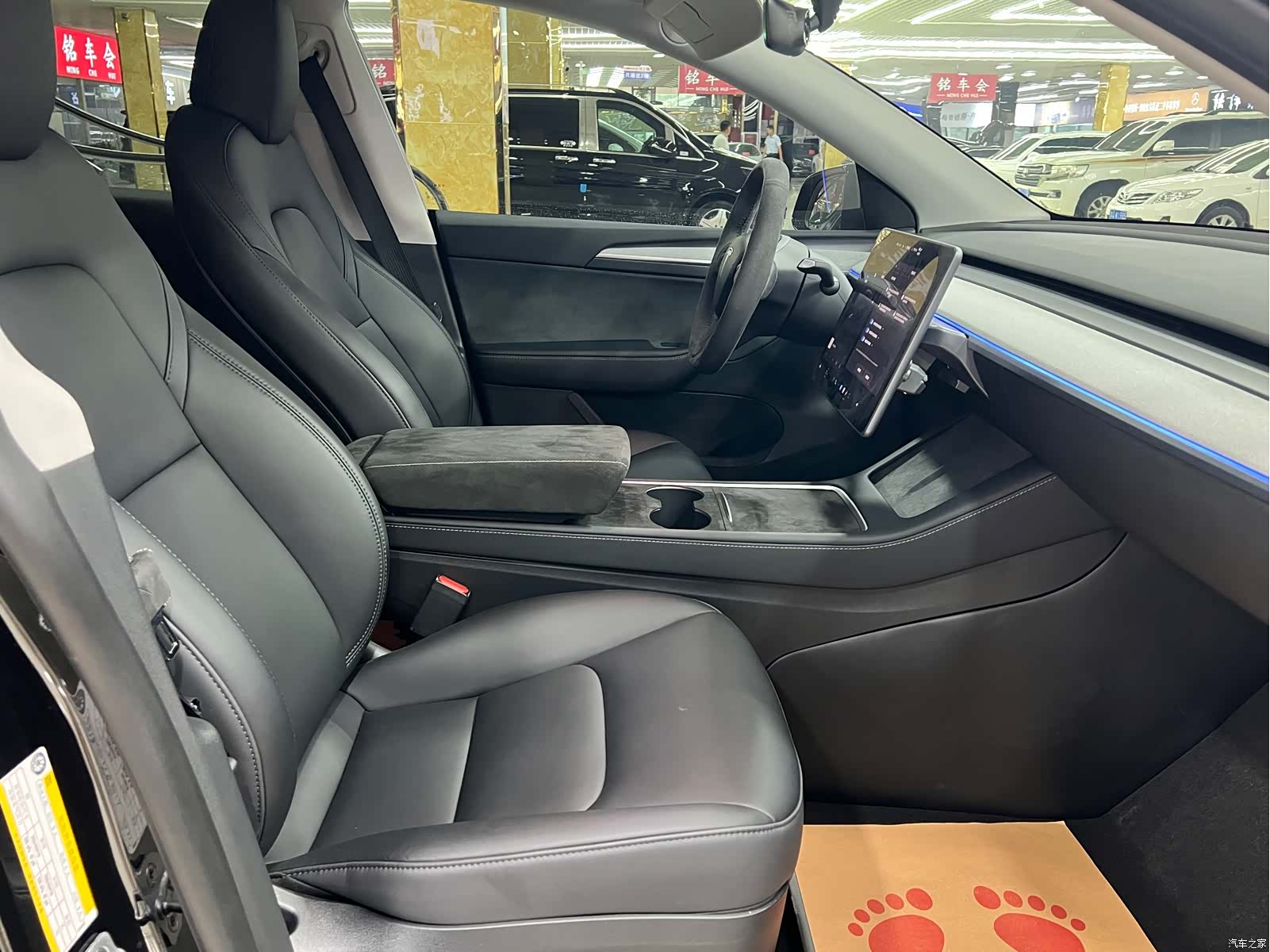 Tesla Model Y, 2023 12