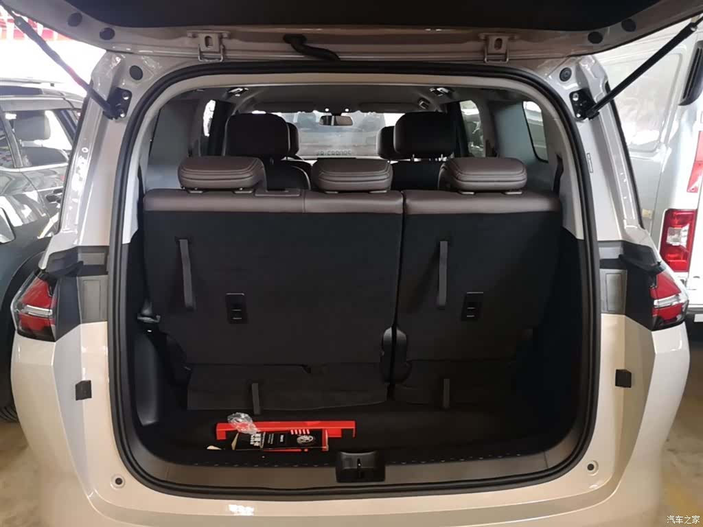 Wuling 730, 2025 19