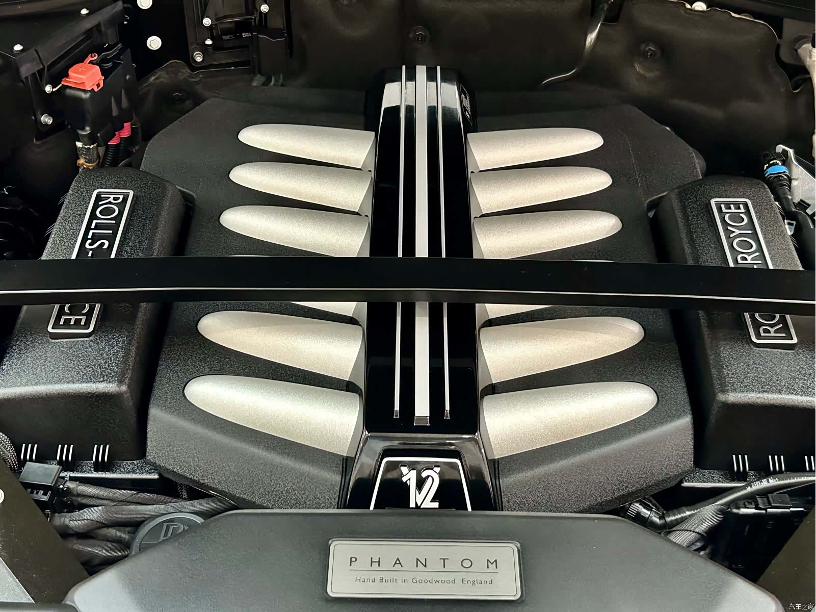 Rolls-Royce Phantom, 2019 21