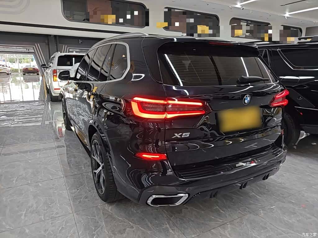 BMW X5, 2022 все фото