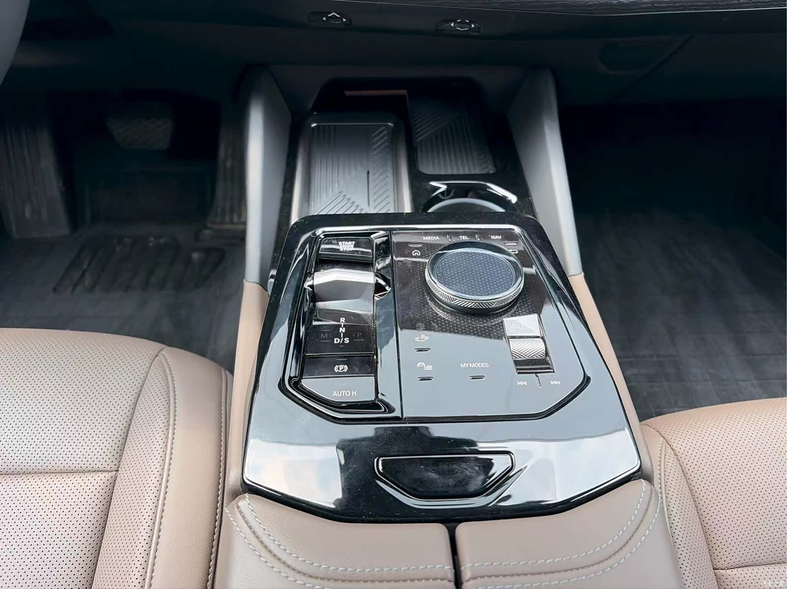 BMW 5 Series, 2025 11