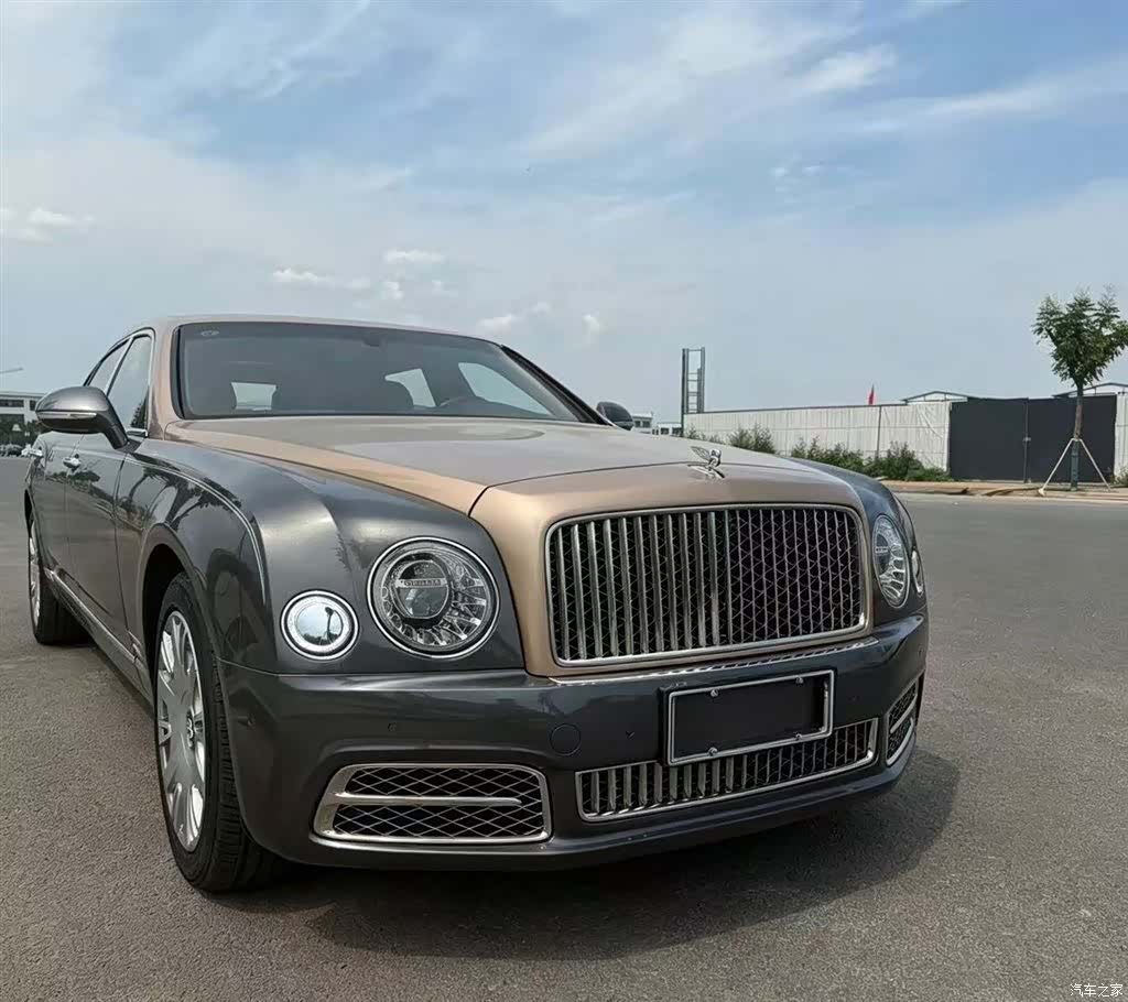 Bentley Mulsanne, 2018 все фото