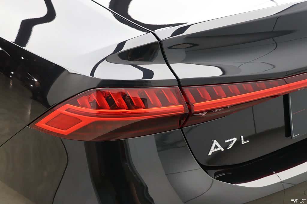 Audi A7L, 2024 28
