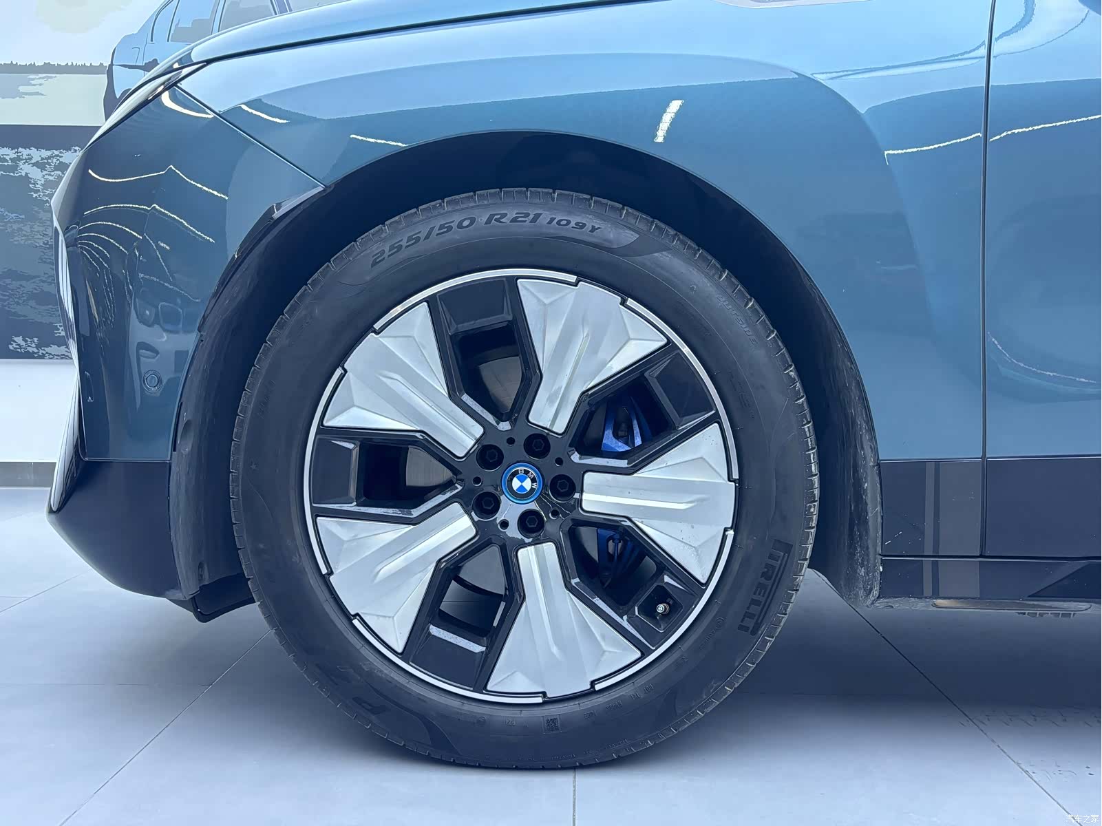 BMW iX, 2023 8
