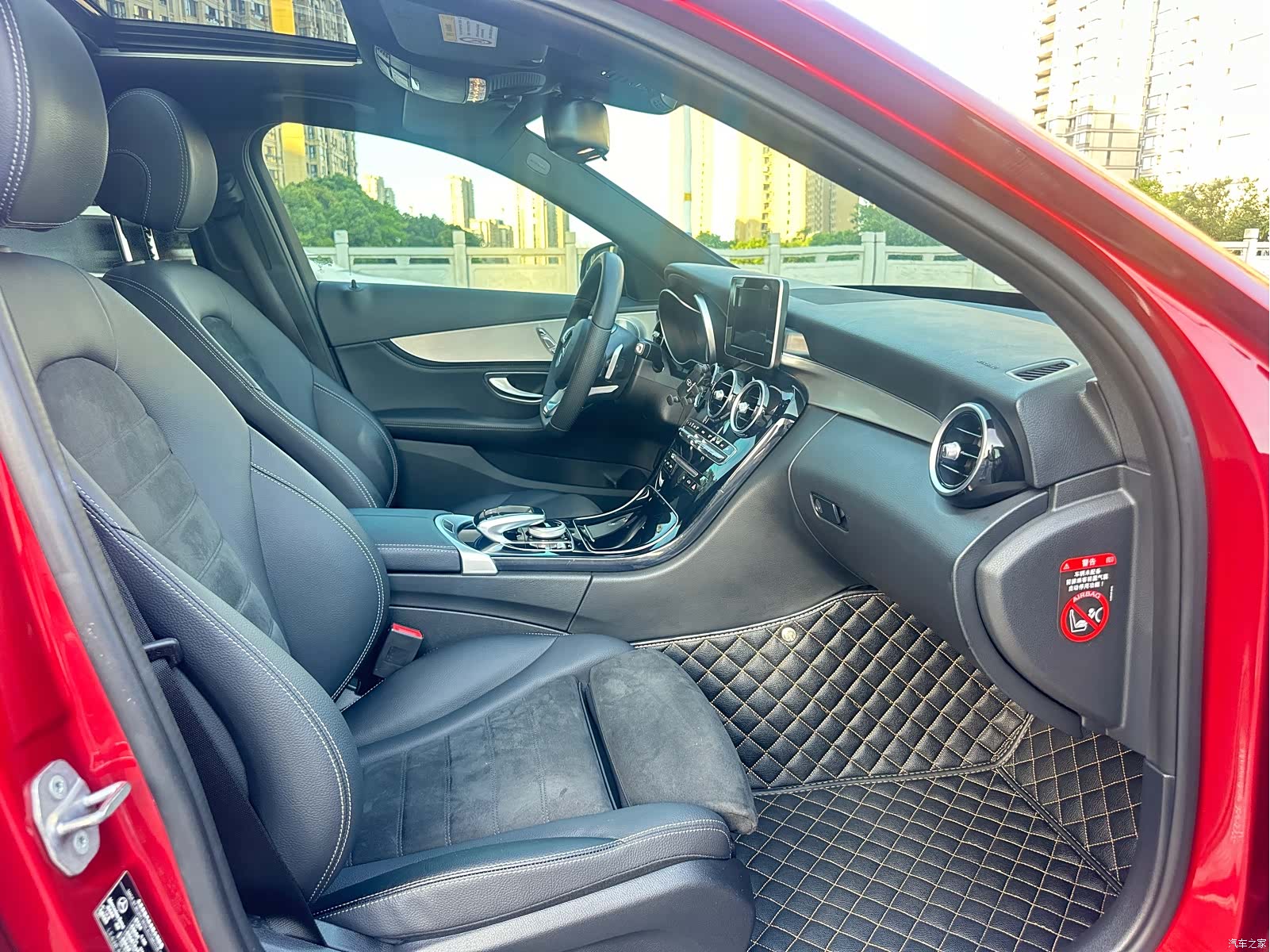 Mercedes-Benz C-Class, 2018 12