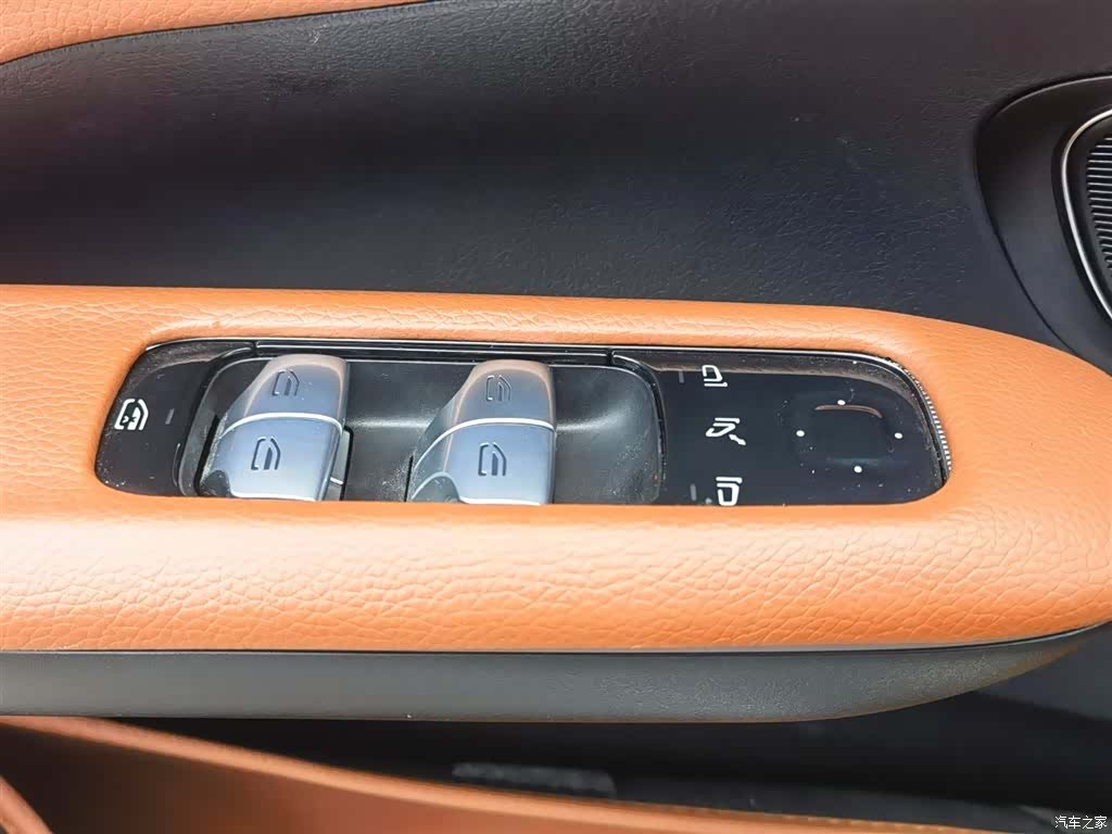 Mercedes-Benz GLC, 2024 37