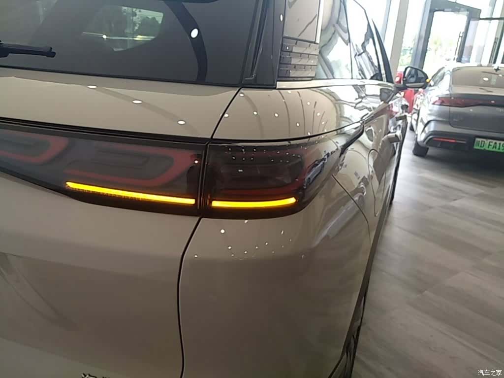 BYD HiAce, 2025 8