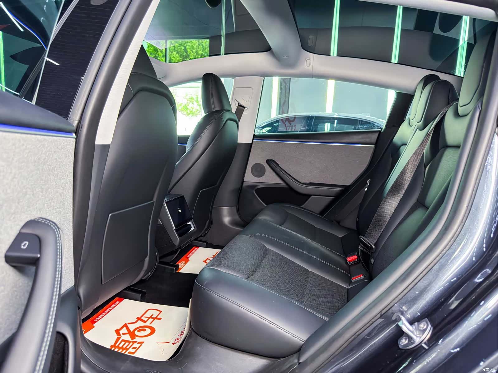 Tesla Model 3, 2024 7