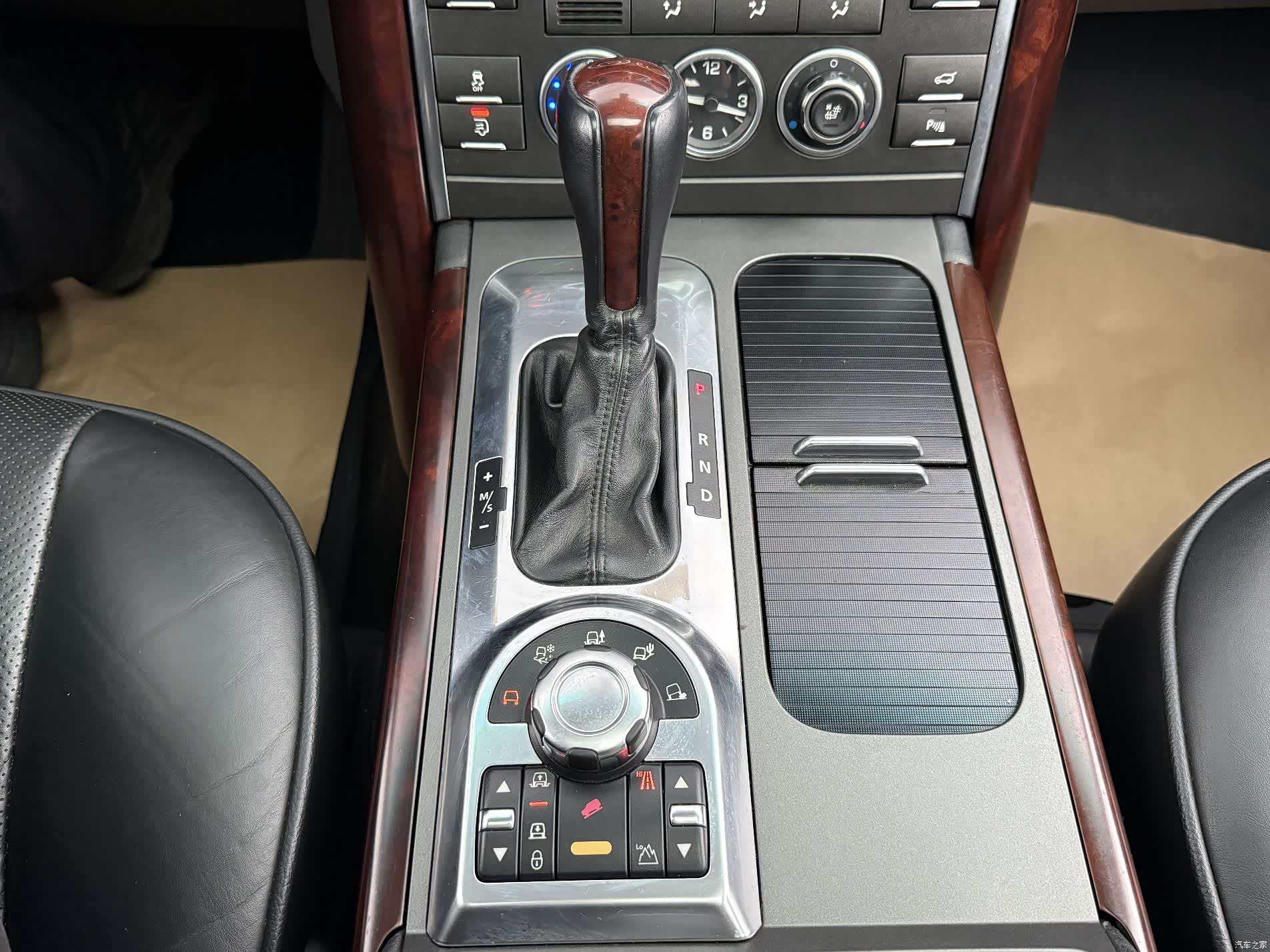 Land Rover Range Rover, 2012 21