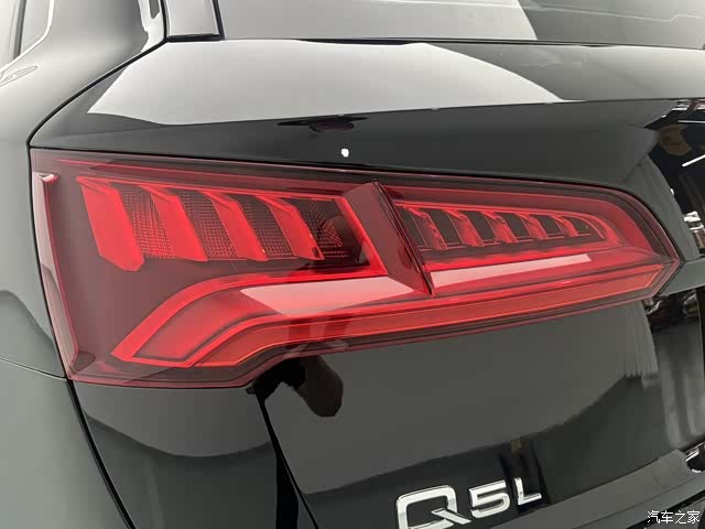 Audi Q5L, 2019 18