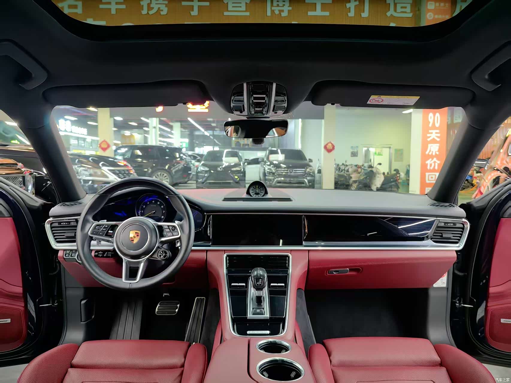 Porsche Panamera, 2018 все фото