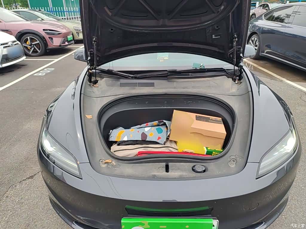 Tesla Model 3, 2024 20