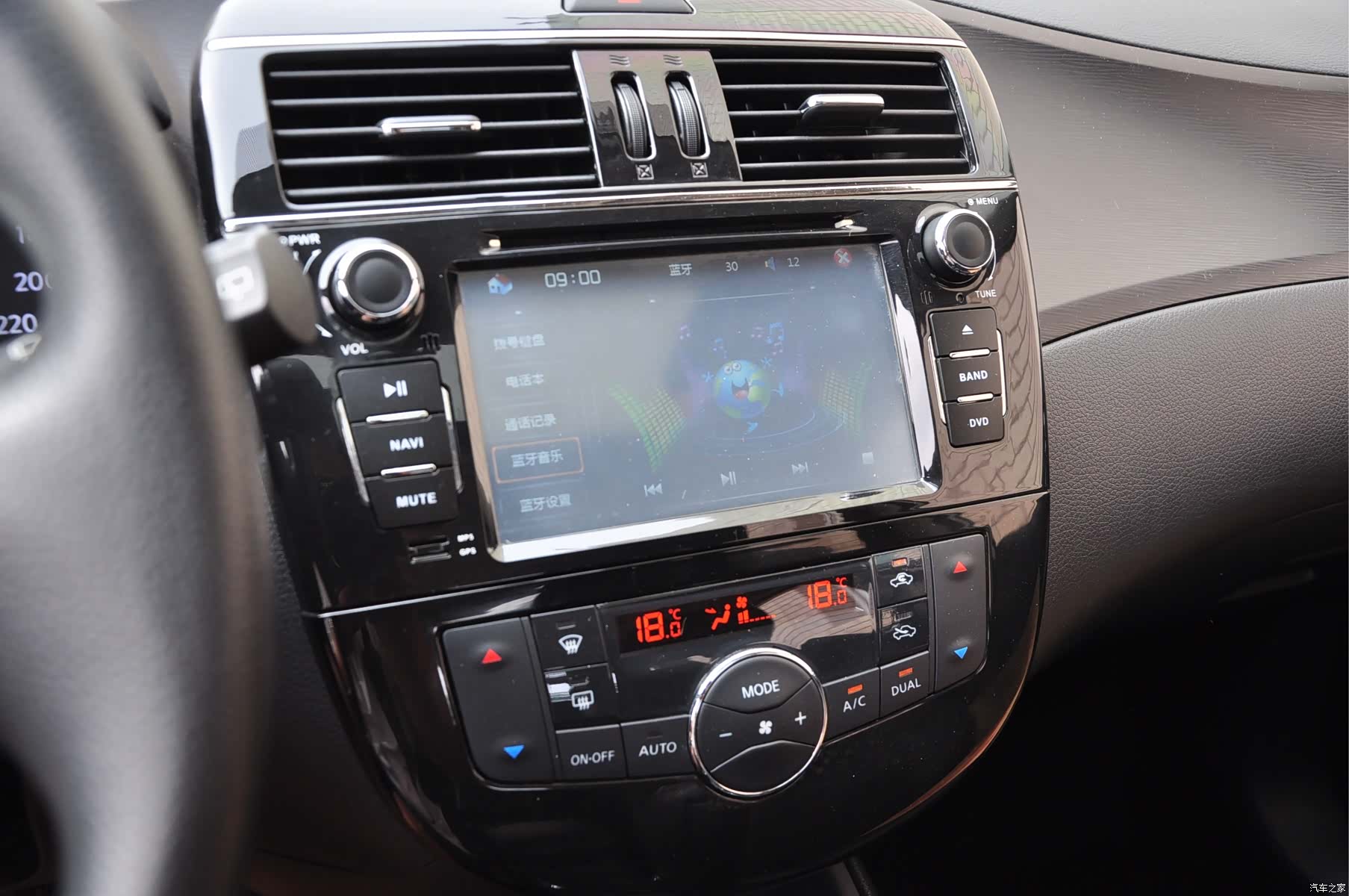 Nissan Tiida, 2016 15