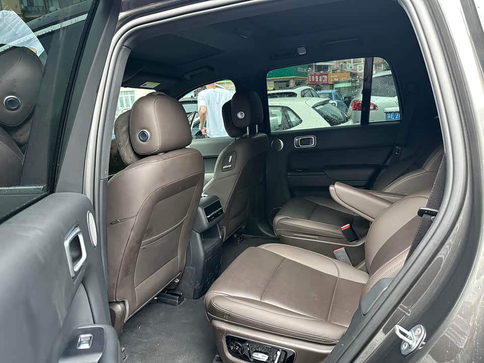 Li Auto Ideal L8