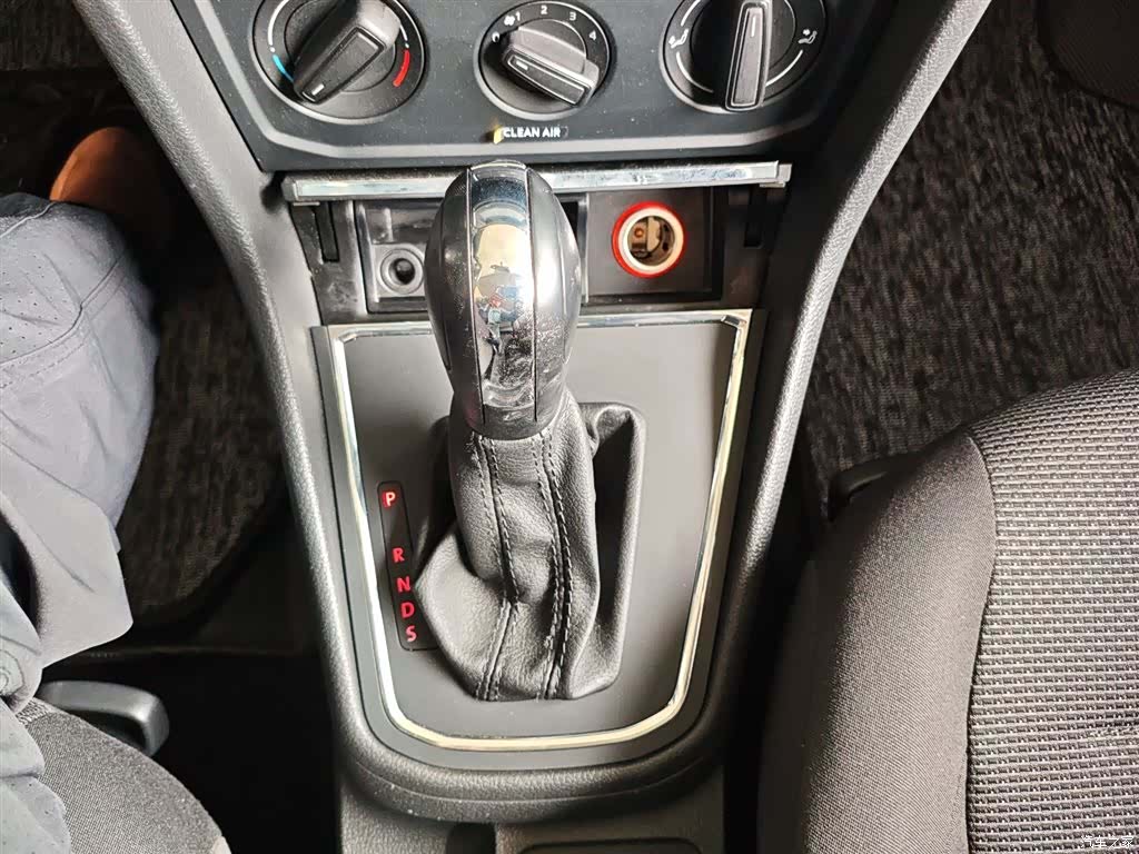 Volkswagen Bora, 2016 10