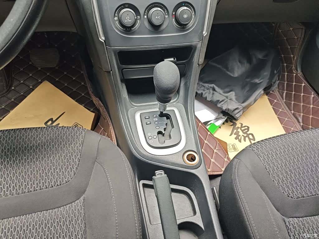 Peugeot 308, 2015 14