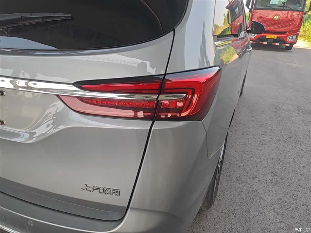 Buick GL8, 2023 8