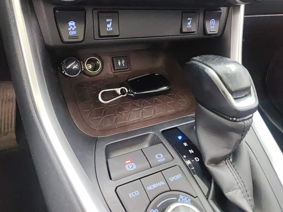 Toyota RAV4 Rongfang