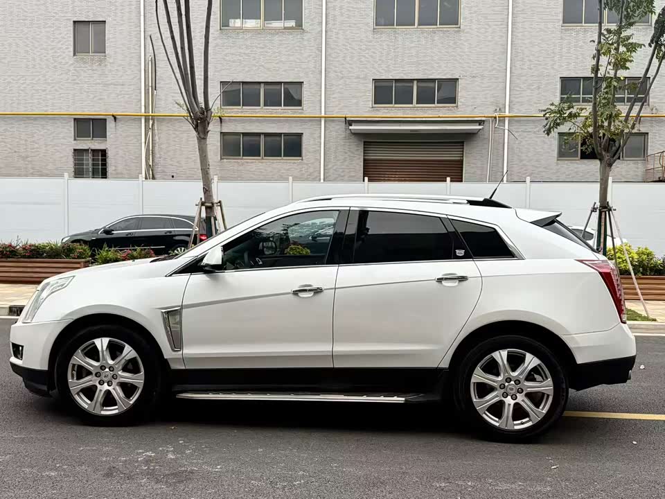 Cadillac SRX