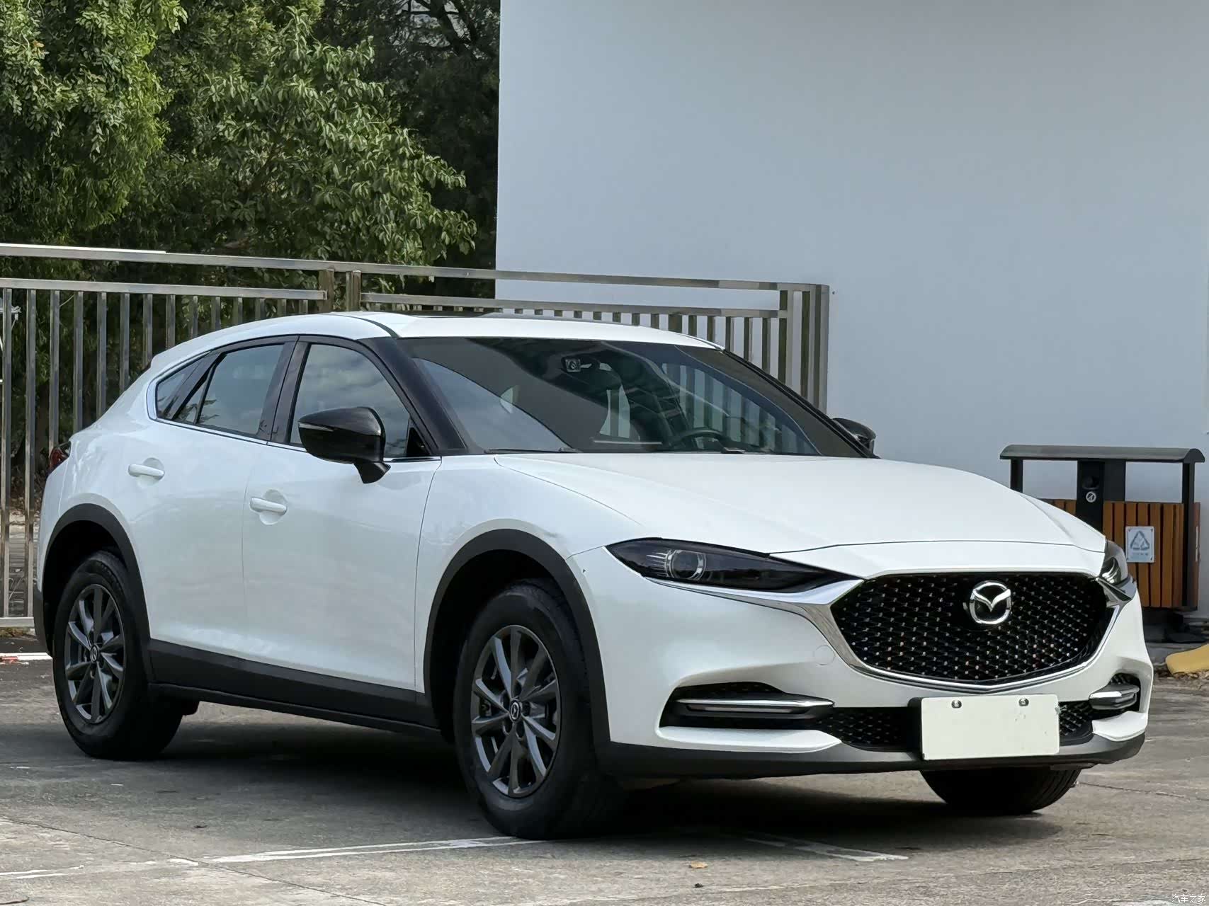 Mazda CX-4, 2022 3