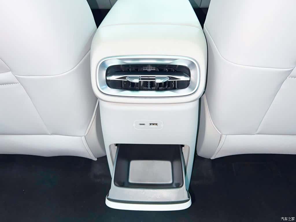 Leapmotor B10, 2025 27