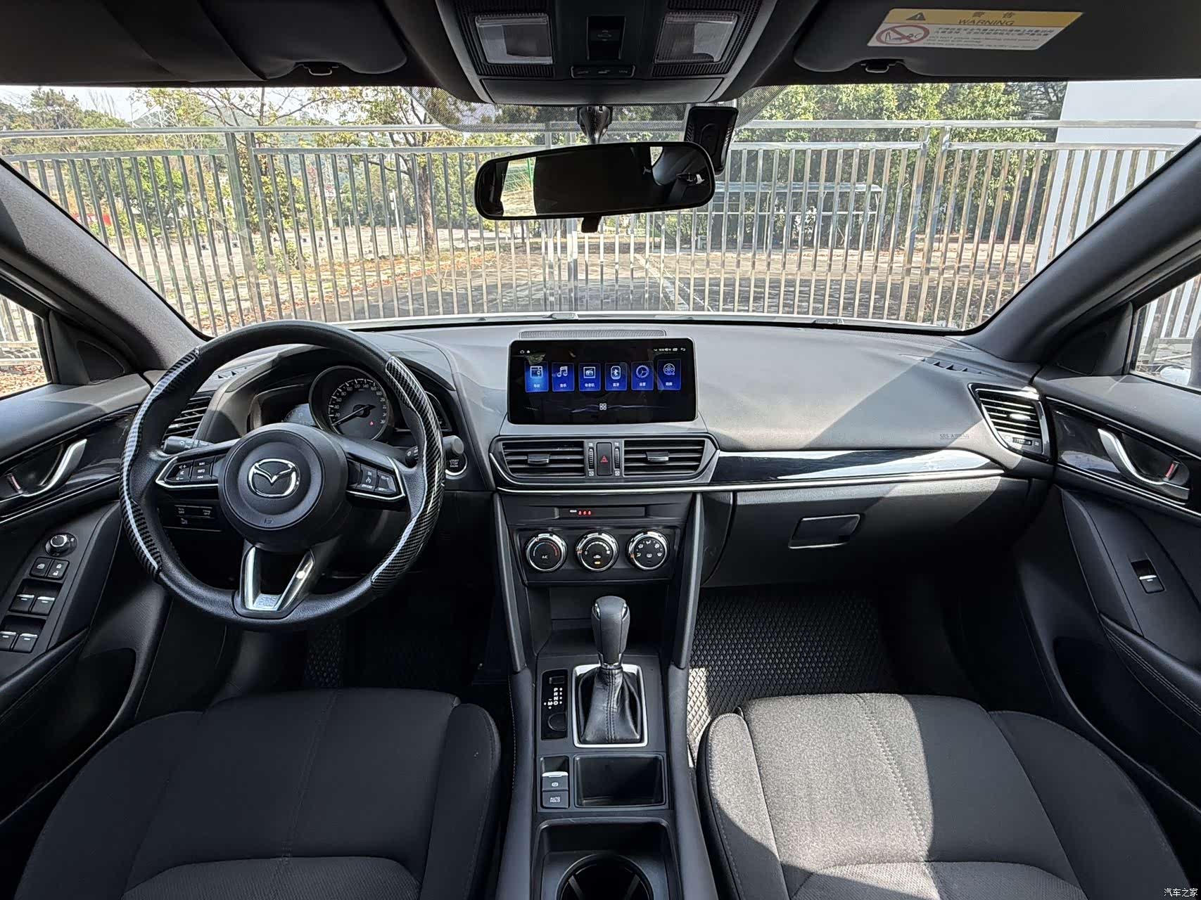 Mazda CX-4, 2022 10