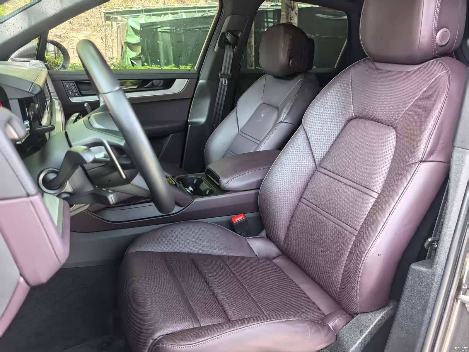 Porsche Cayenne, 2024 9