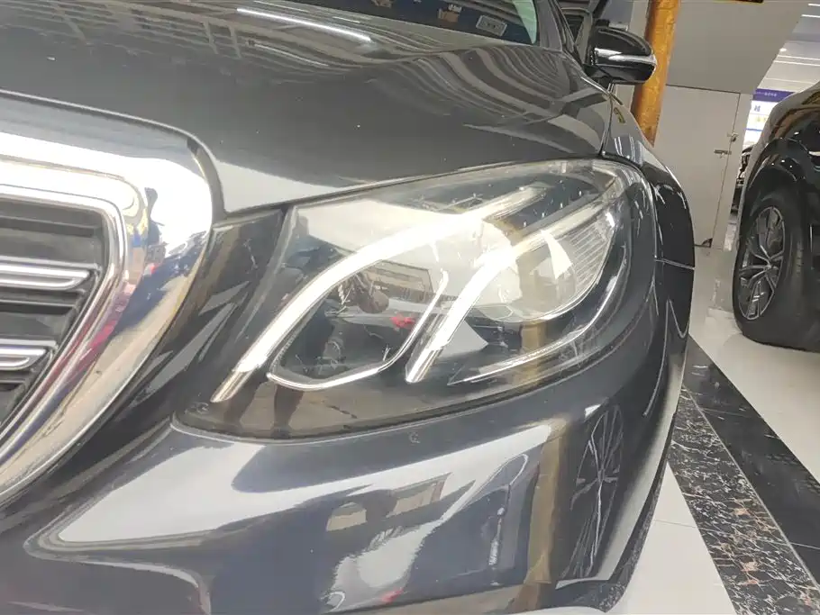 Mercedes-Benz E-class Mercedes-Benz E-class