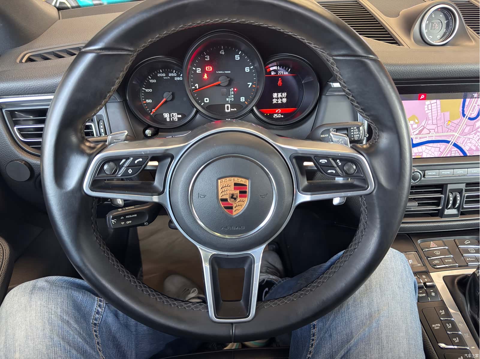 Porsche Macan, 2020 11