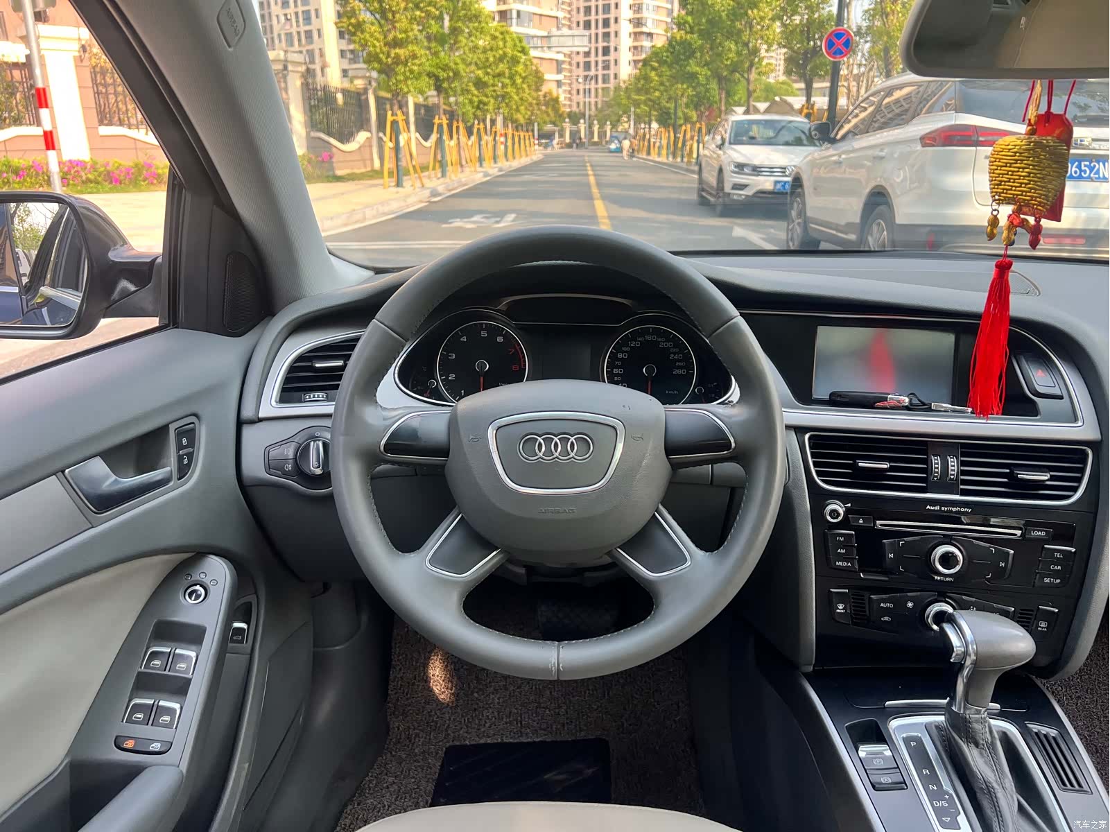 Audi A4L, 2013 9