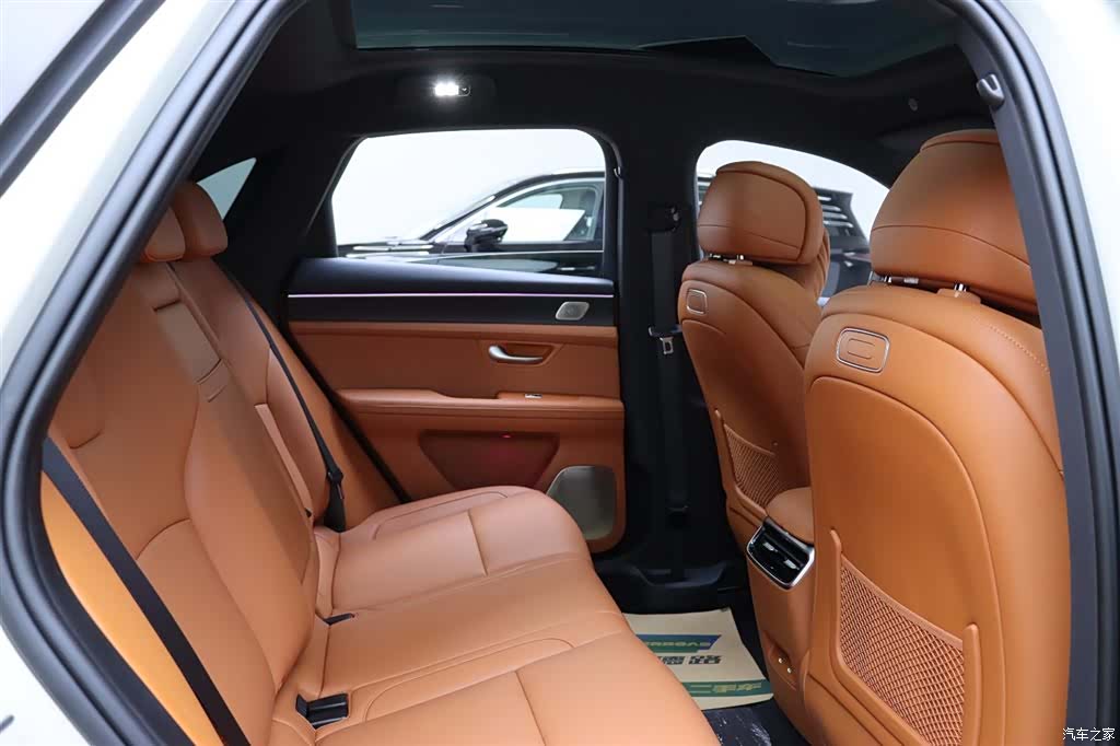 AITO M5, 2025 15
