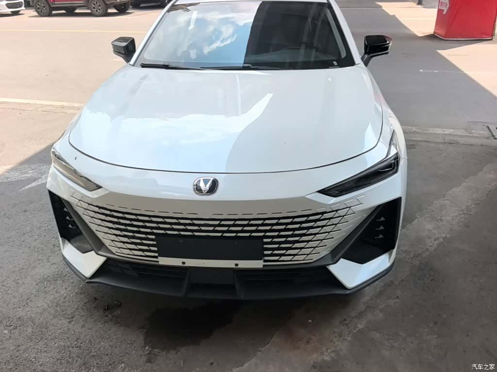 Changan UNI-V, 2023 3