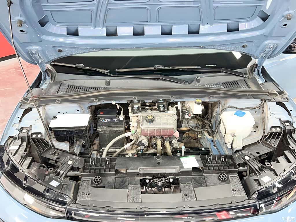Leapmotor B01, 2025 26