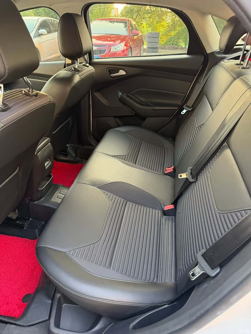 Ford Focus, 2018 10