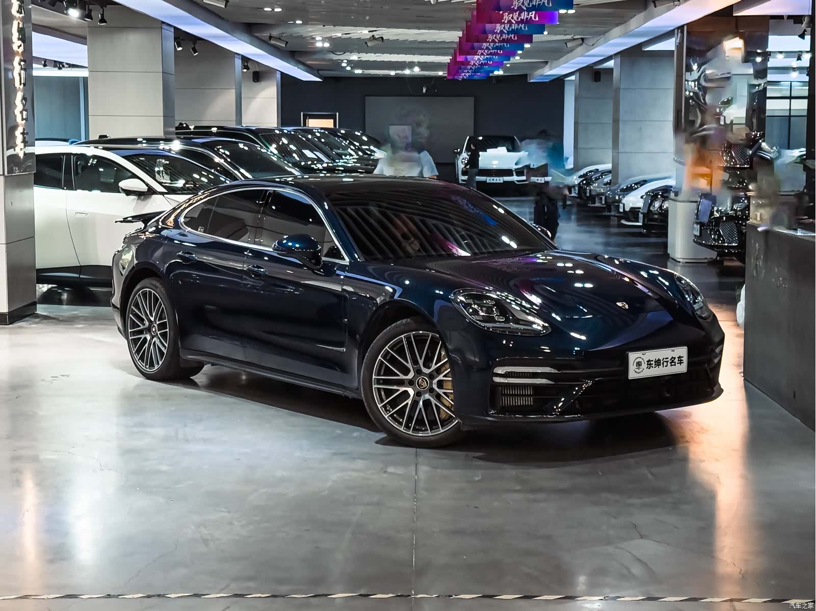 Porsche Panamera, 2022 3