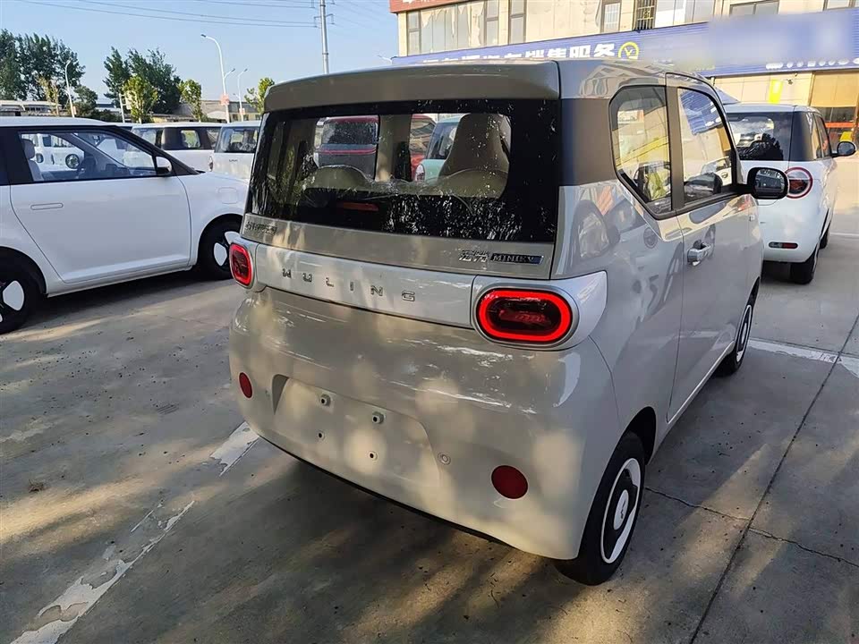 Wuling Hongguang MINIEV Wuling Hongguang MINIEV