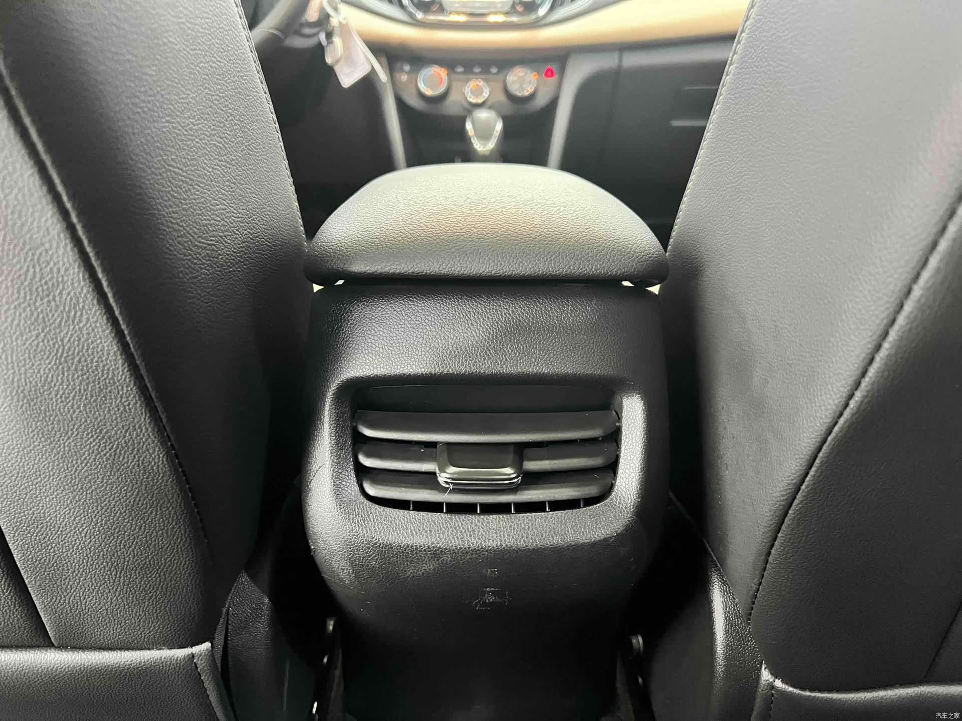 Chevrolet 320, 2023 13