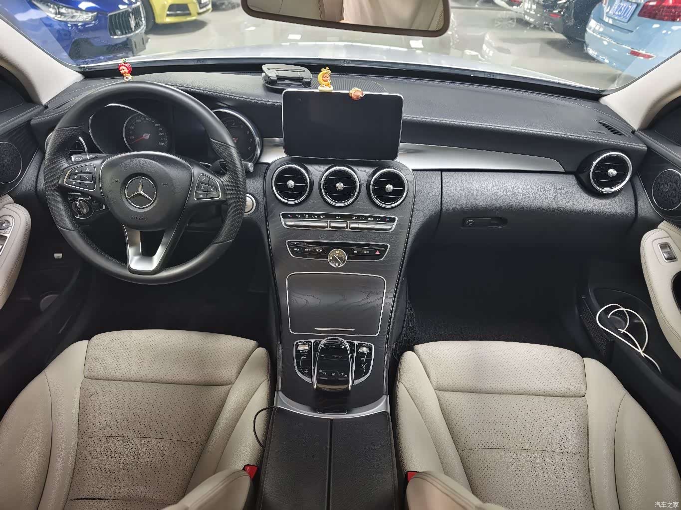 Mercedes-Benz C-Class, 2015 26