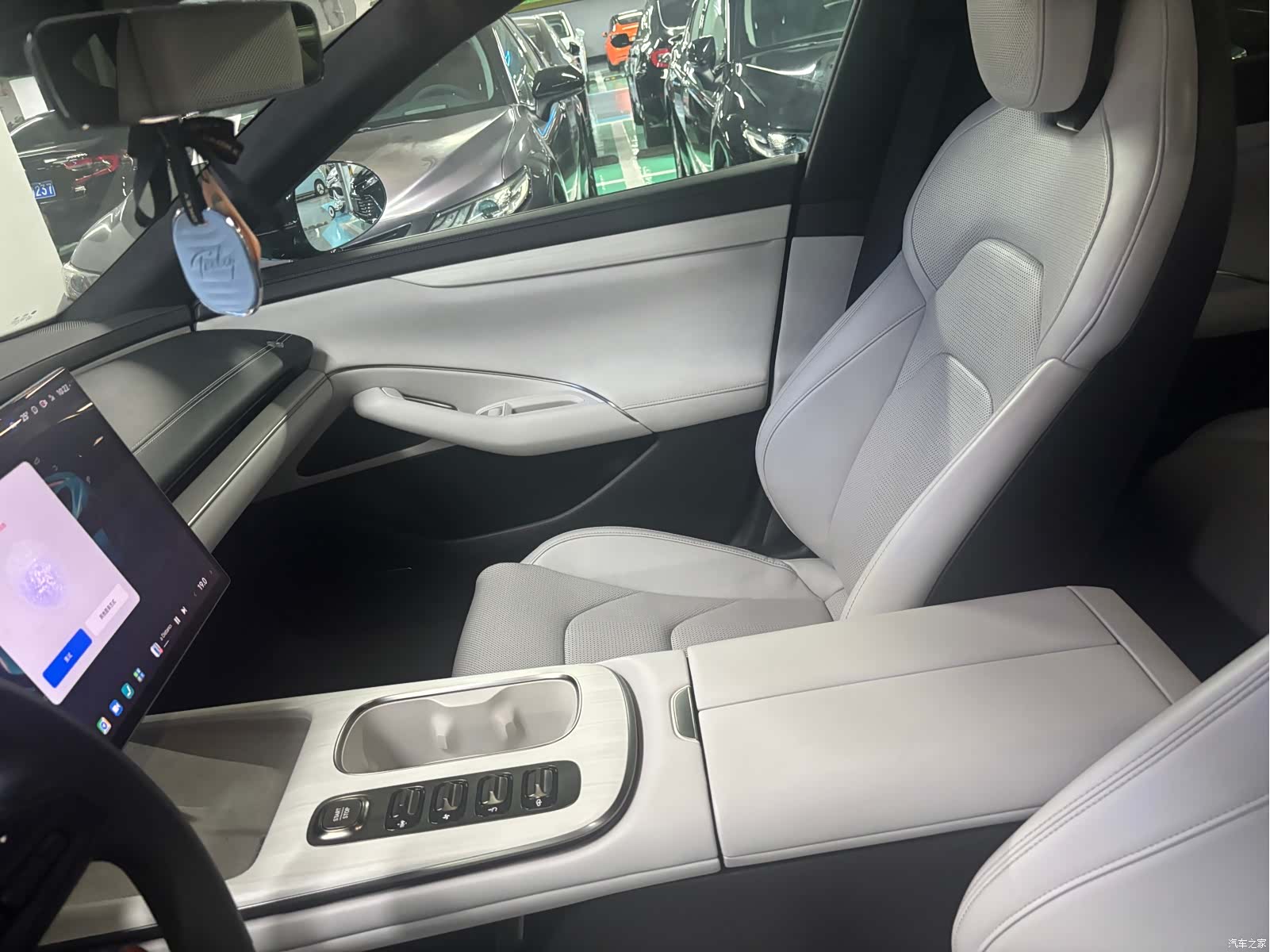 Xiaomi SU7, 2024 6