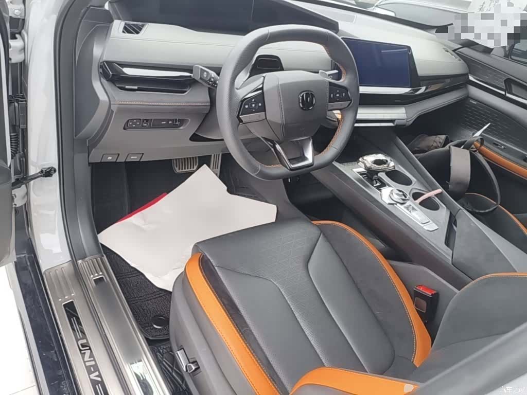 Changan UNI-V, 2022 10