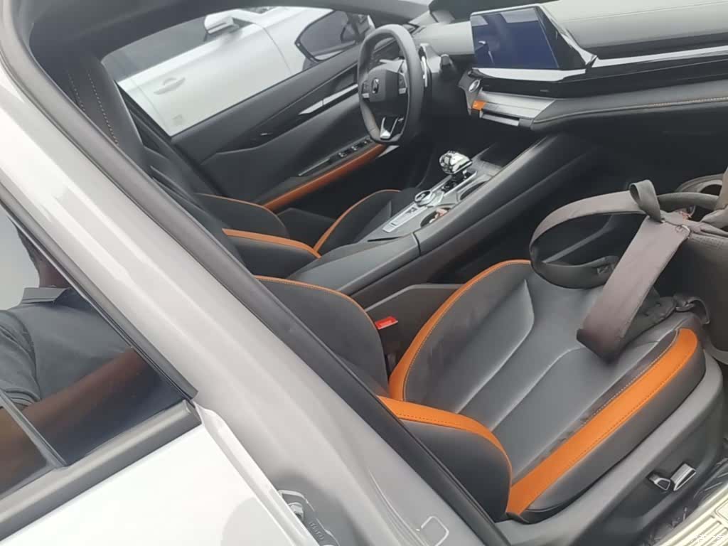 Changan UNI-V, 2022 25