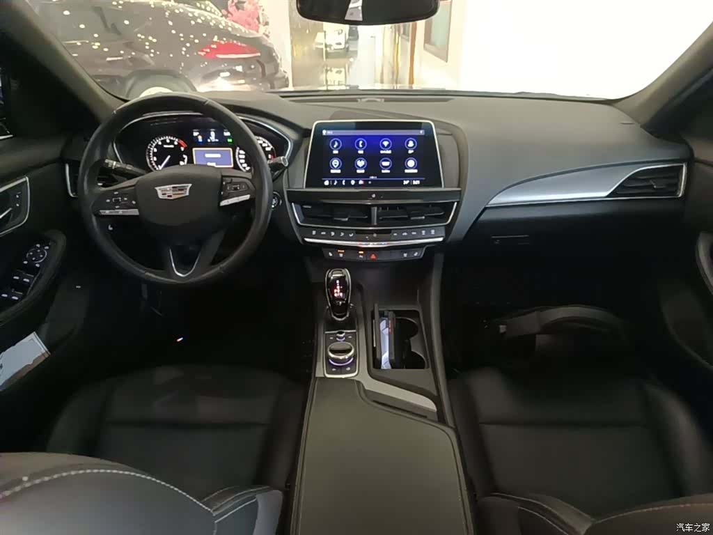 Cadillac CT5, 2022 10