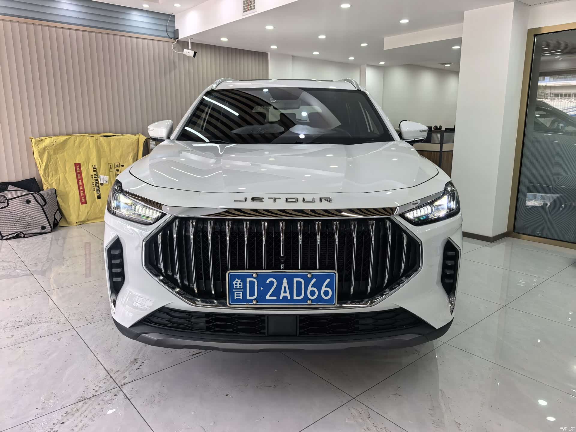 Jetour X70, 2023 2