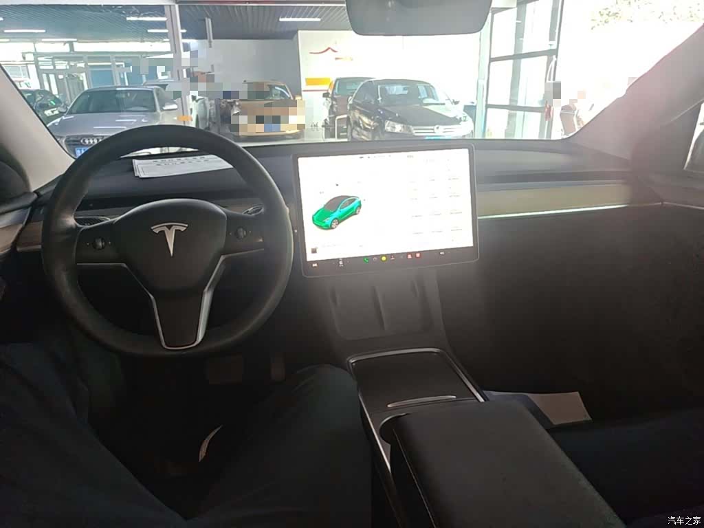 Tesla Model Y, 2022 10