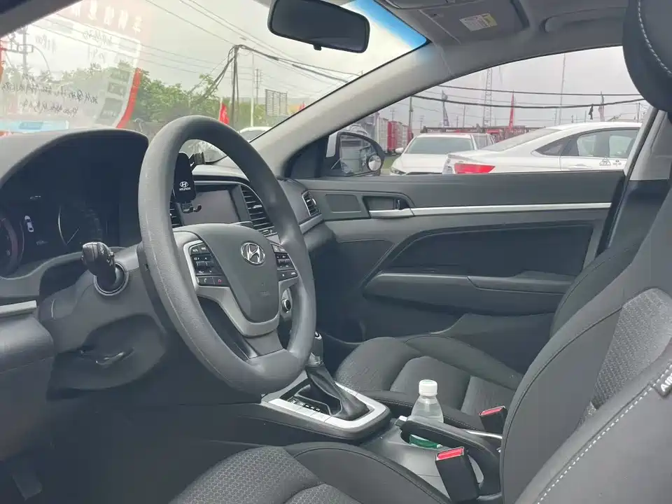 Hyundai Lead
