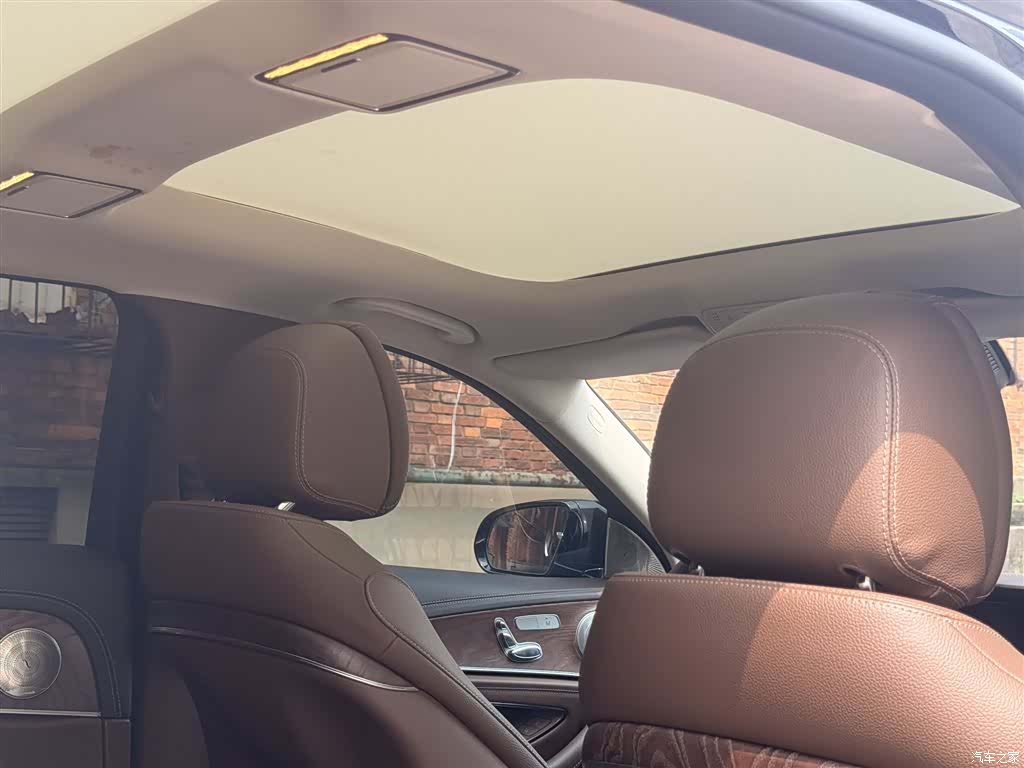 Mercedes-Benz E-Class, 2020 4