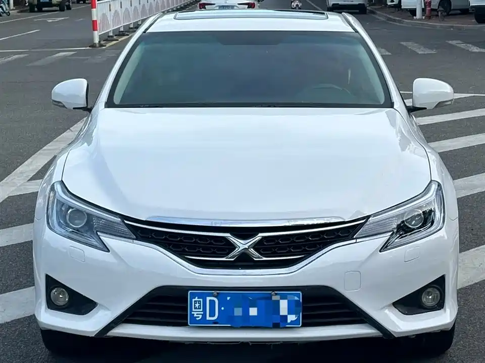 Toyota Reiz
