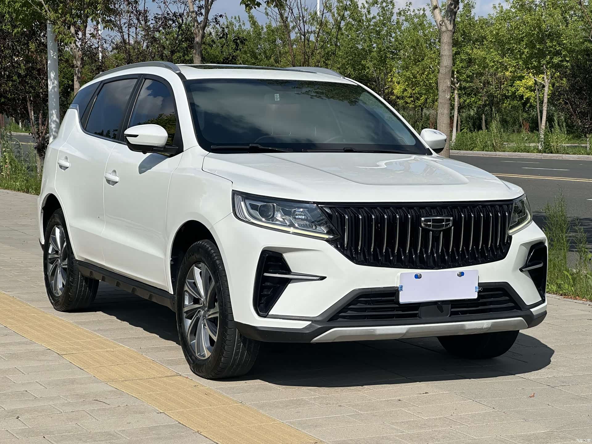 Geely X6, 2023 4