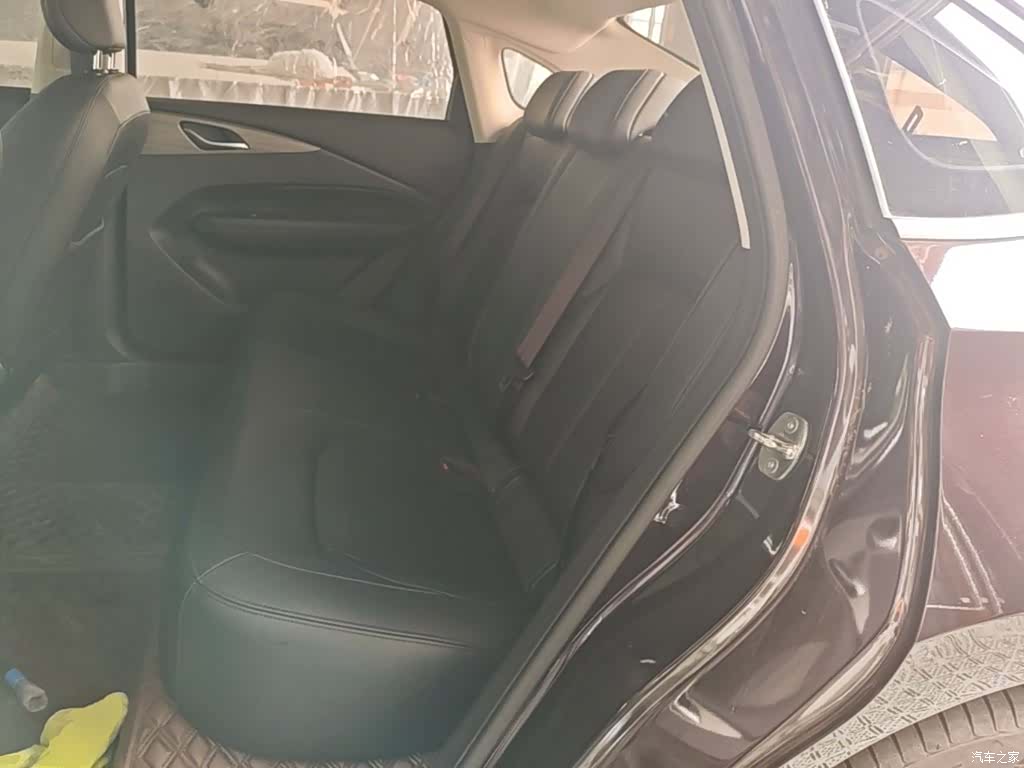Wuling Starlight, 2024 17